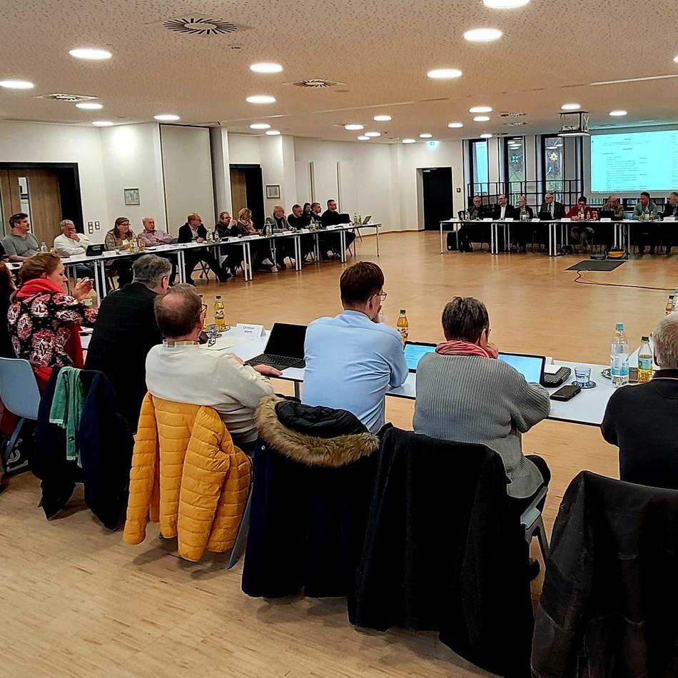 Kommunalwahl in Hückeswagen: Losglück für die AfD – acht Sitze im neuen Stadtrat
