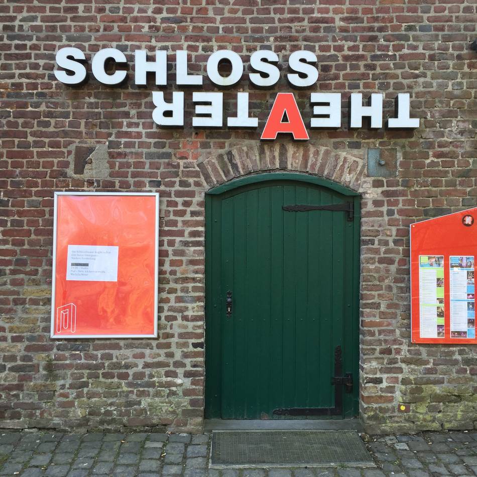 Wie geht Frieden?: Marathonlesung im Moerser Schlosstehater