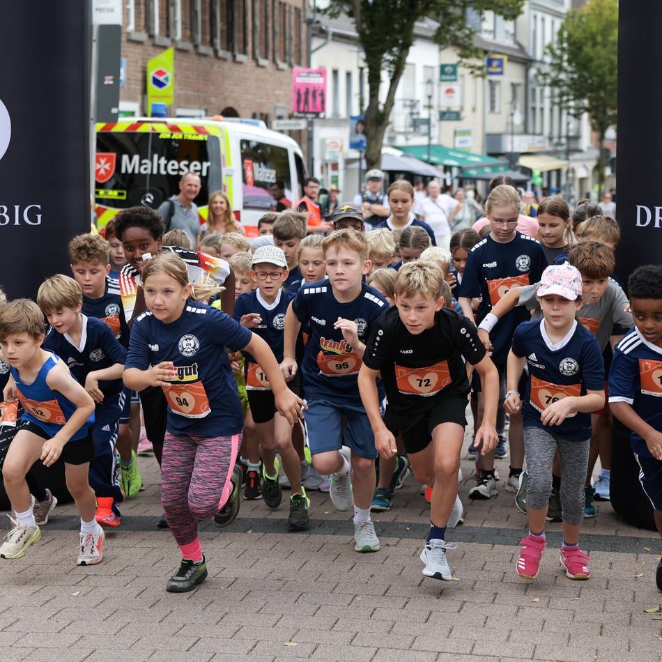 Stadtfest in Jüchen: Die Sommersause lockte tausende Besucher