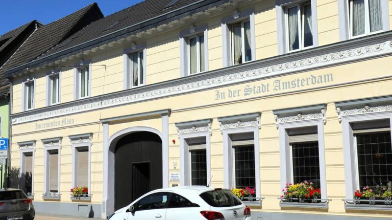 Stadtentwicklung in Rheinberg: Grüne regen an, das ehemalige Kattewall-Altenheim zu Wohnungen zu machen