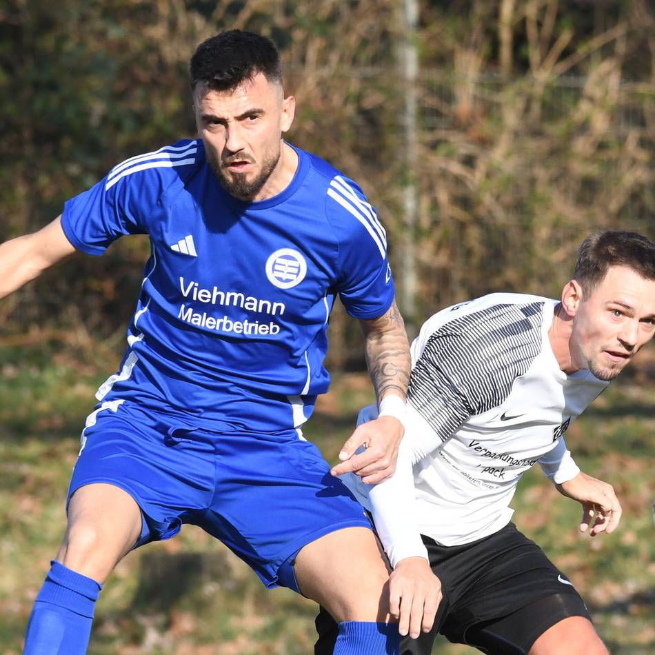 Pokalsieg und 2:2 gegen Solingen-Wald: Turu-Spieler Rey Alonso glänzt als Interimscoach