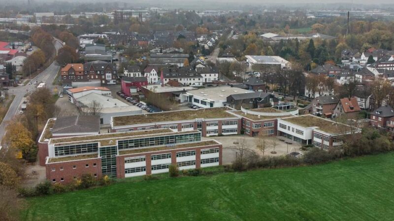 Schule in Kleve: Schüler (14) stellt sich nach Gewaltandrohung der Polizei