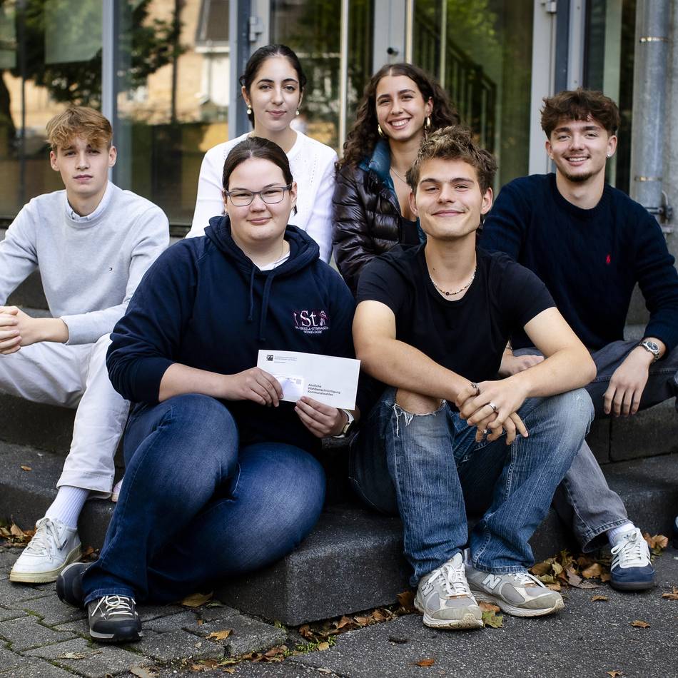 Clevere Idee: Warum am Sonntag 97 Düsseldorfer Schüler als Wahlhelfer im Einsatz sind