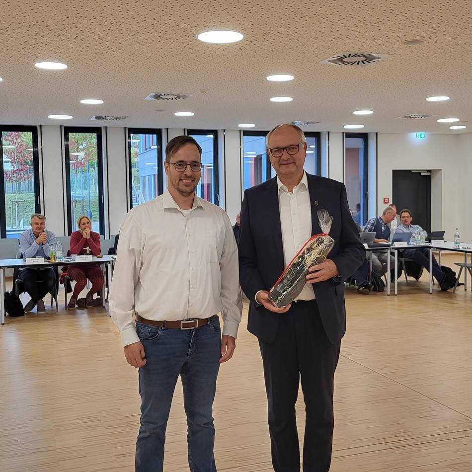 Letzte Stadtratssitzung für den Bürgermeister: Dietmar Persian: „Danke – es war mir Freude und Ehre zugleich!“