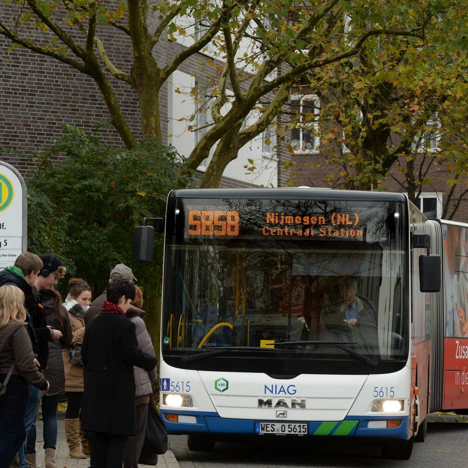 Geld vom Land NRW: Mehr Fahrzeiten für Schnellbus von Kleve bis Nimwegen
