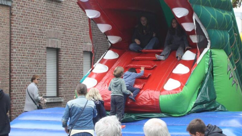 Klettern, kleben und kuscheln: Hoch hinaus beim Stadtkinderfest in Süchteln