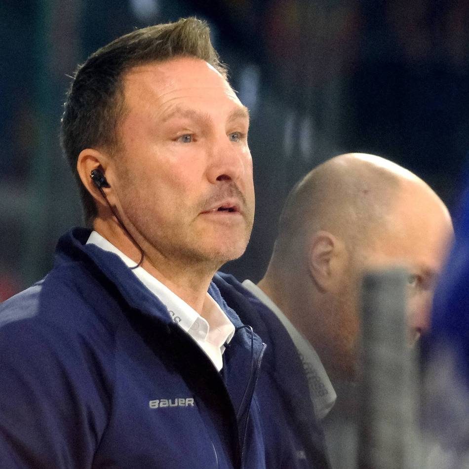 „Die Geschichte ist traurig, aber sie hat ein Happy End“: Ex-DEG-Trainer Jeff Tomlinson coachte beinahe blind Eishockeyspiele