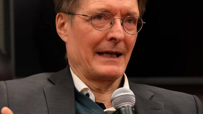 Kommunalwahlkampf 2025 in Leverkusen: SPD-Landeschef Post und Lauterbach in der City