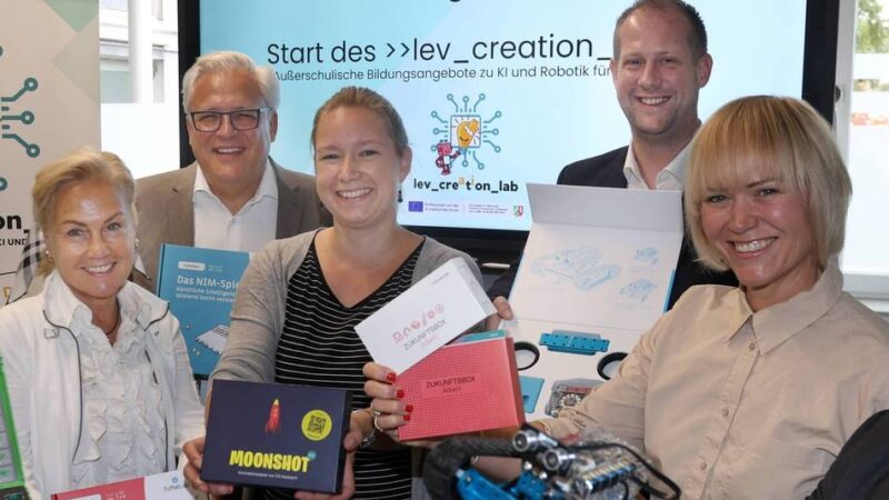 Leverkusener Netzwerk schult den Nachwuchs: KI und Robotik im Kreativ-Labor kennenlernen