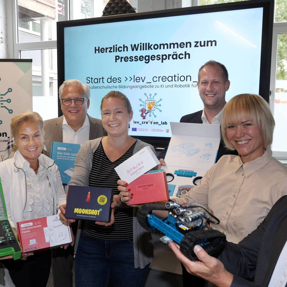 Leverkusener Netzwerk schult den Nachwuchs: KI und Robotik im Kreativ-Labor kennenlernen