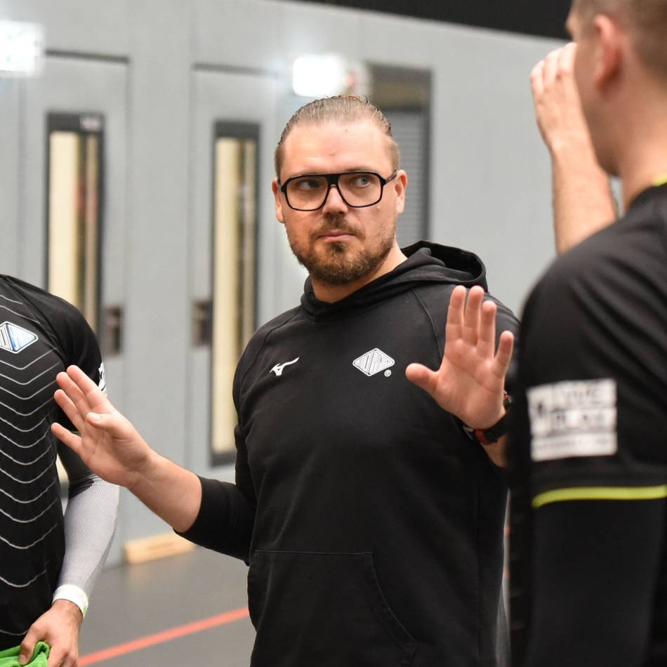 Makelloser Saisonstart
: Eintracht Spontent marschiert weiter