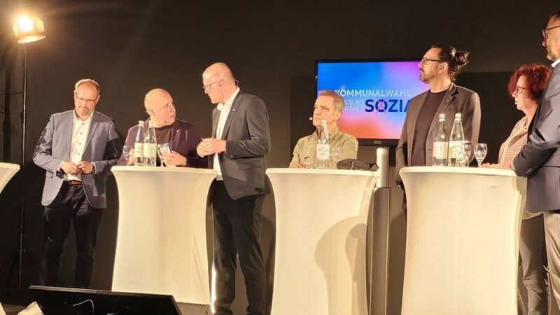 300 Menschen in Duisburger Wahlarena: Und auf einmal wird’s sozial im Walkampf