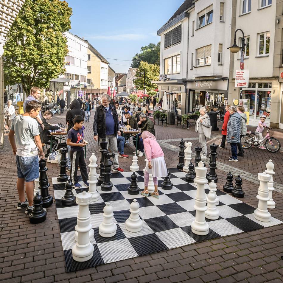 Verkaufsoffener Sonntag: Kleve vereinte gutes Wetter, Einkauf und Vereinsleben beim Stadtfest