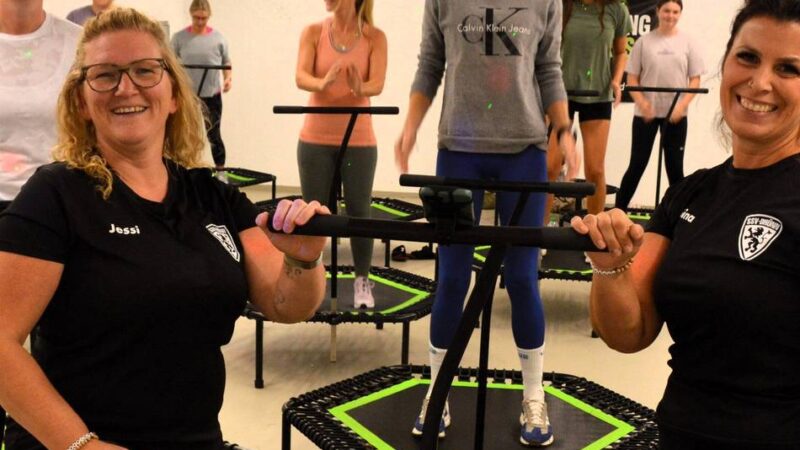 Besonderes Sportangebot in Wermelskirchen: Ein Dorf im Trampolin-Rausch