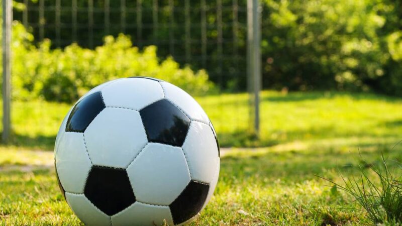 Fußballturnier in Dülken: Jugend bolzt am Buscher Weg