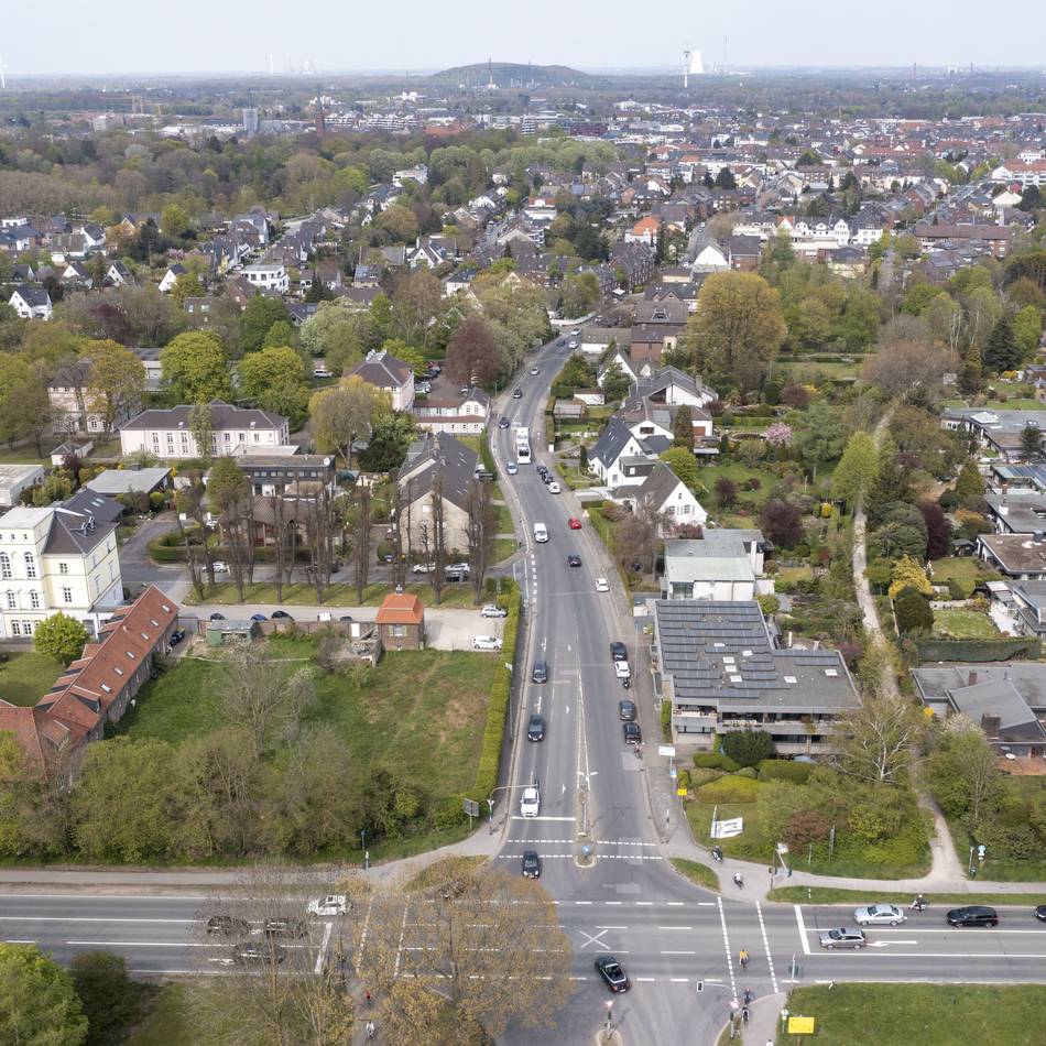 XXL-Baustelle in Moers: Wichtige Straße ist bald wieder für den Autoverkehr frei