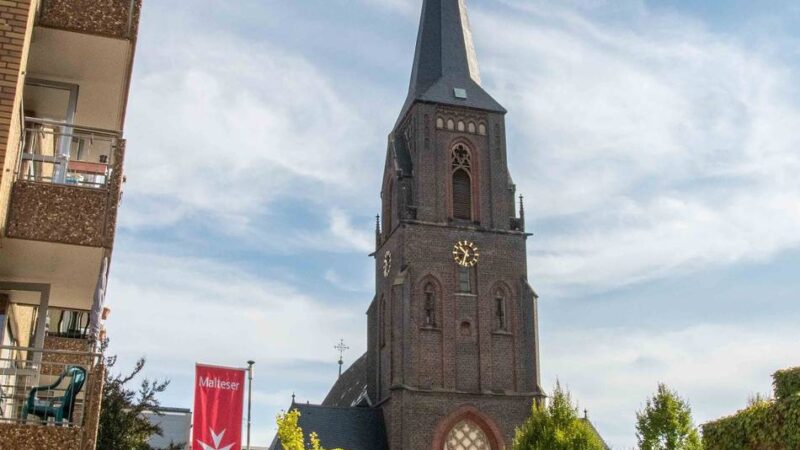 Pfarrei St. Franziskus in Duisburg-Homberg: Katholische Kirche schließt zwei von drei Gotteshäusern