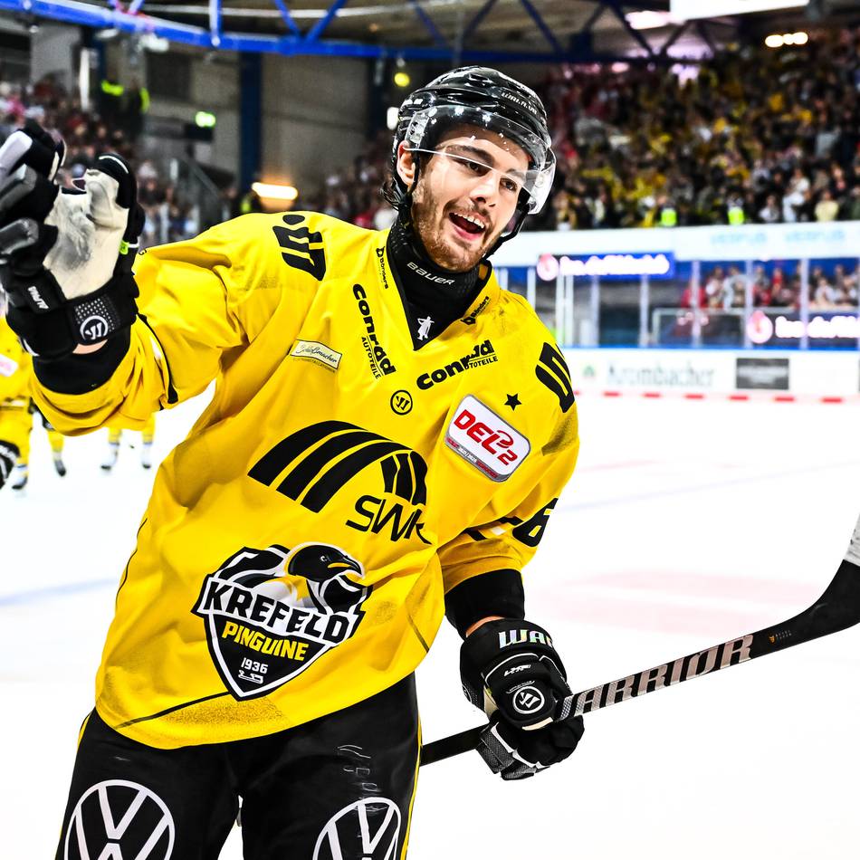 Beim NRW-Cup 2025 in Iserlohn: Gogulla trifft direkt – Pinguine gewinnen ruppiges Derby gegen die DEG und holen Platz drei