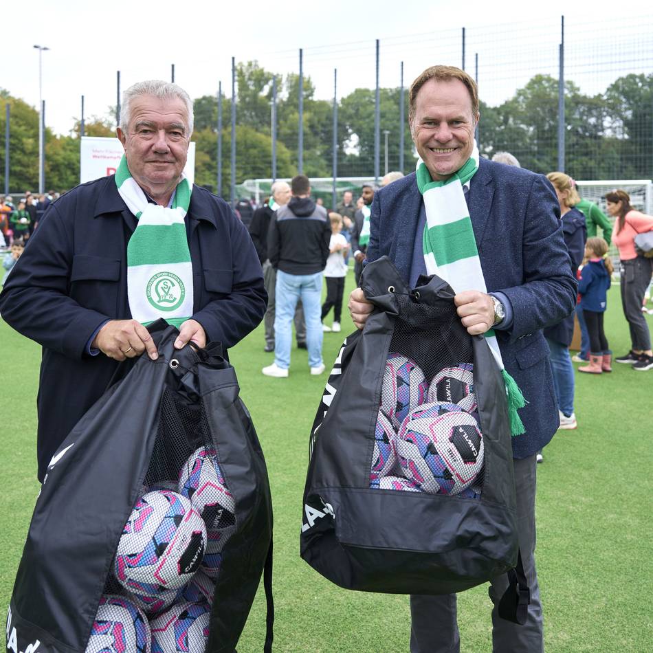 Fußball in Düsseldorf: Ein neues Kunstrasenfeld auf der Sportanlage Lohausen
