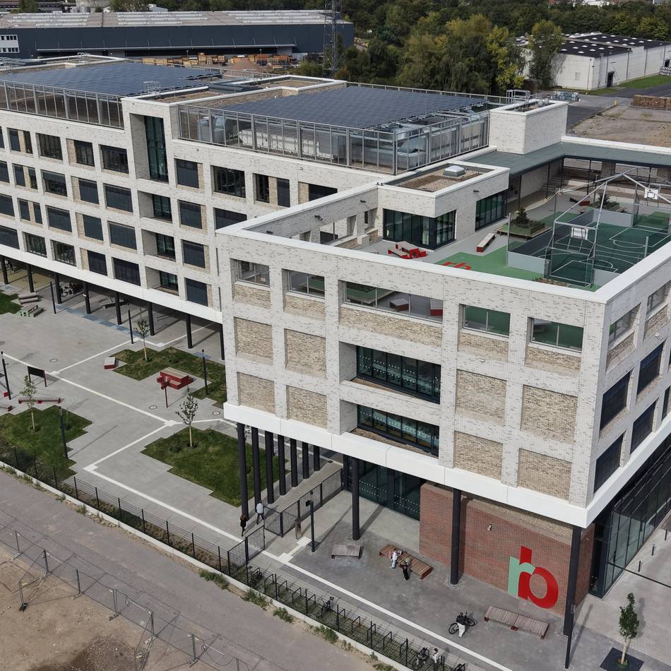 Rund um die Benrodestraße in Düsseldorf: Wege am neuen Benrather Schulcampus sollen sicherer werden