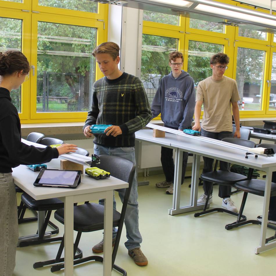 Erste MINT-EC Schule im Rhein-Kreis Neuss: Pascal-Gymnasium erhält bundesweite Auszeichnung für Naturwissenschaften