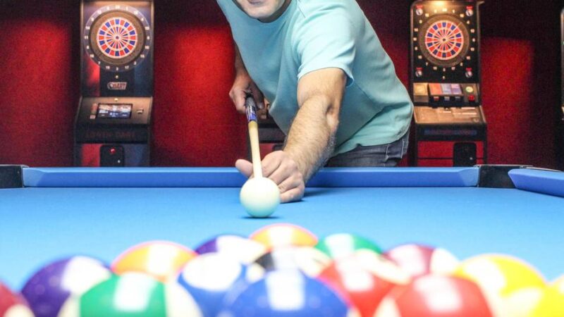Center für Dart und Billard in Grevenbroich: Gastwirt eröffnet neuen Freizeittreff im Hömberg-Haus