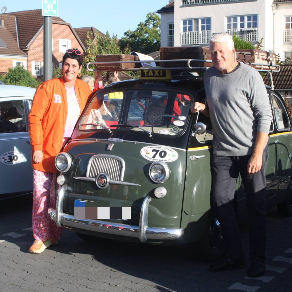 Oldtimer in Viersen: Mit dem alten Fiat-Taxi zur Irmgardis-Rallye