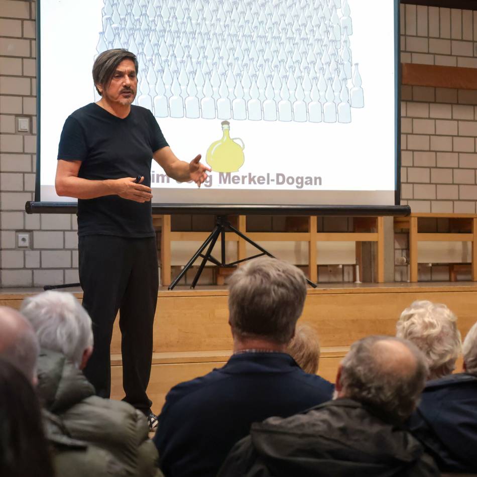 Comedy in Düsseldorf: Kabarettist tritt zur interkulturellen Woche im Kulturhaus Süd auf