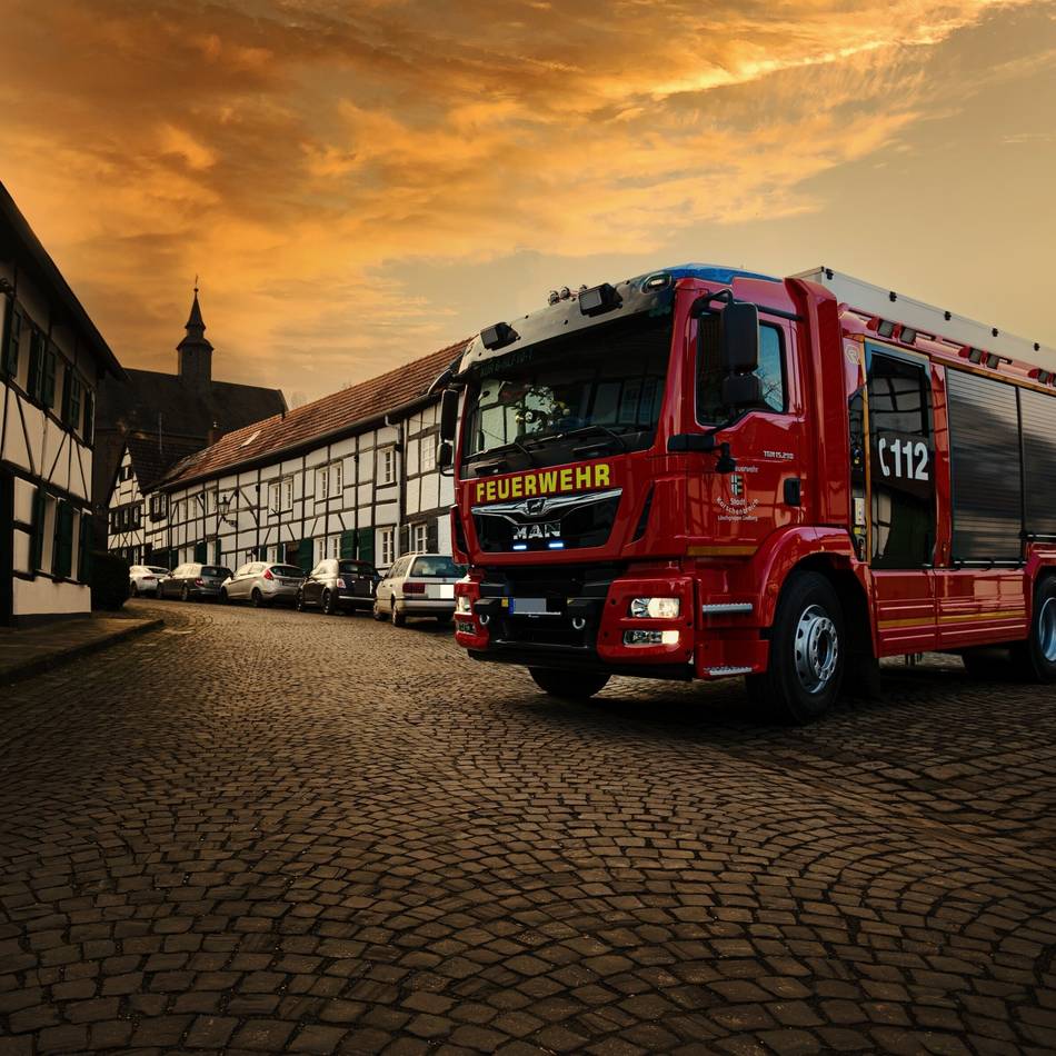Freiwillige Feuerwehr in Korschenbroich: Erst Familienfest, später Blaulichtparty bei Einheit Liedberg
