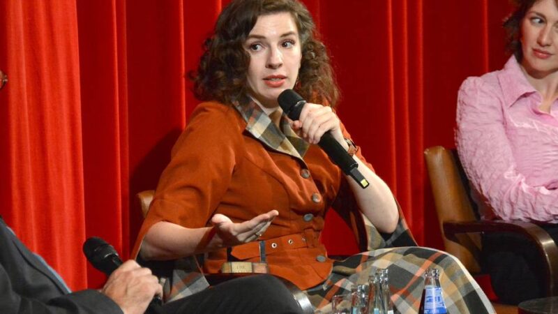 Neusser Intendantin im Gespräch mit Marina Weisband: „Ich wünsche mir Orte, an denen man sich mal ausprobieren könnte“
