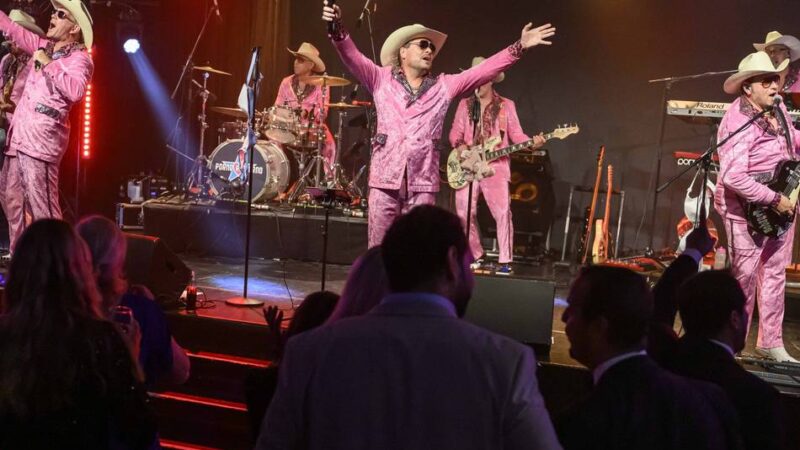 Galaabend vor „Kaarst Total“: „Jünter“, Joey Kelly und eine Banane