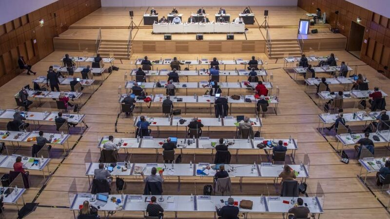 Neuer Stadtrat in Duisburg: Junges Duisburg und SGU gründen Ratsfraktion