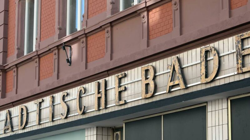 Jugendarbeit in Krefeld: Stadt lädt Jugendliche zur „Krawall“-Party ein