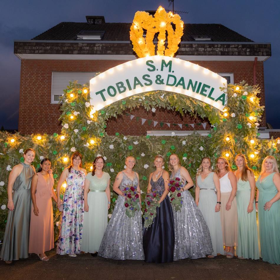 Schützenfest 2025 in Korschenbroich-Glehn: Glitter, Glamour und große Gefühle bei der Königinnenparade