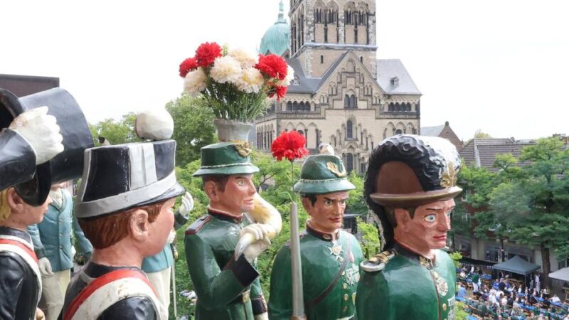 Schützenfest 2025 in Neuss: Geselligkeit, Quiz und ein Jubiläum am Biwakmontag