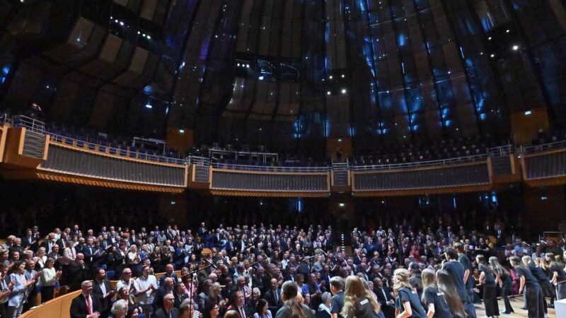 Große Feier in der Tonhalle: 200 Jahre Stadtsparkasse Düsseldorf – „alle Höhen und Tiefen der Geschichte begleitet“