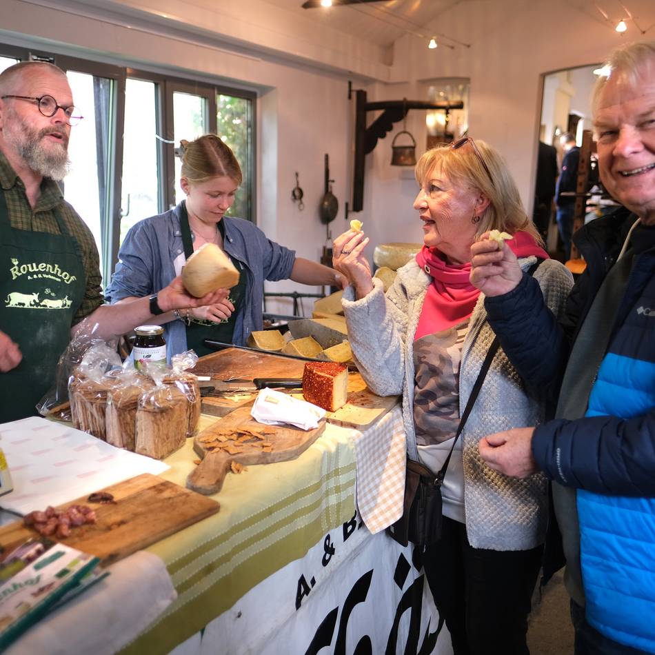 Museumslandschaft Abtsküche: Herbstzauber beim Wald- und Bauernmarkt