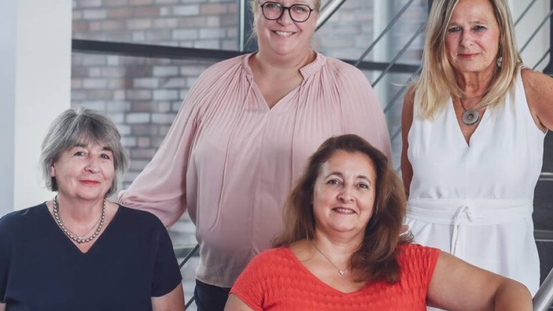 Im Spiegelzelt Kleve: Unternehmerinnen feiern 20 Jahre Netzwerk