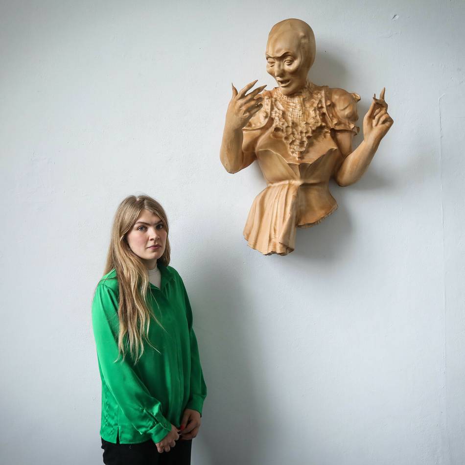 Moderne Skulpturen in Düsseldorf: Kunst aus Tirol mit Computer und Fräse