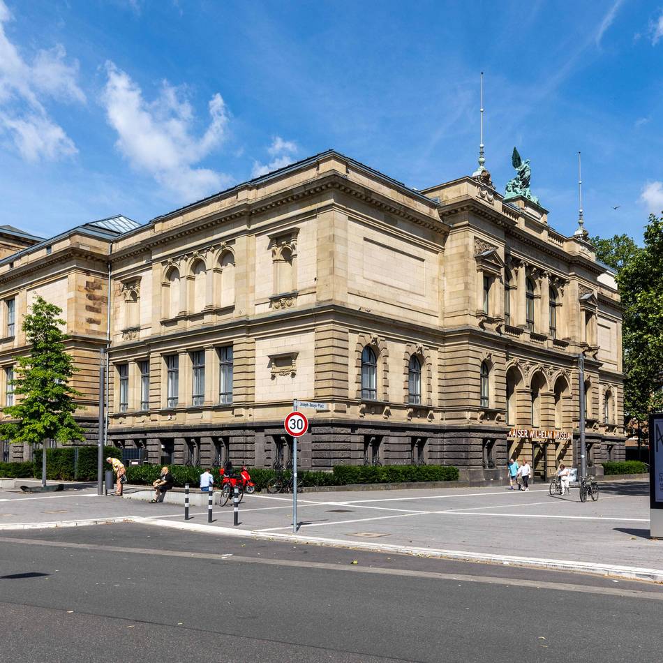 Neuerwerbung der Kunstmuseen Krefeld: 120 Wagenfeld-Objekte im Kaiser-Wilhelm-Museum