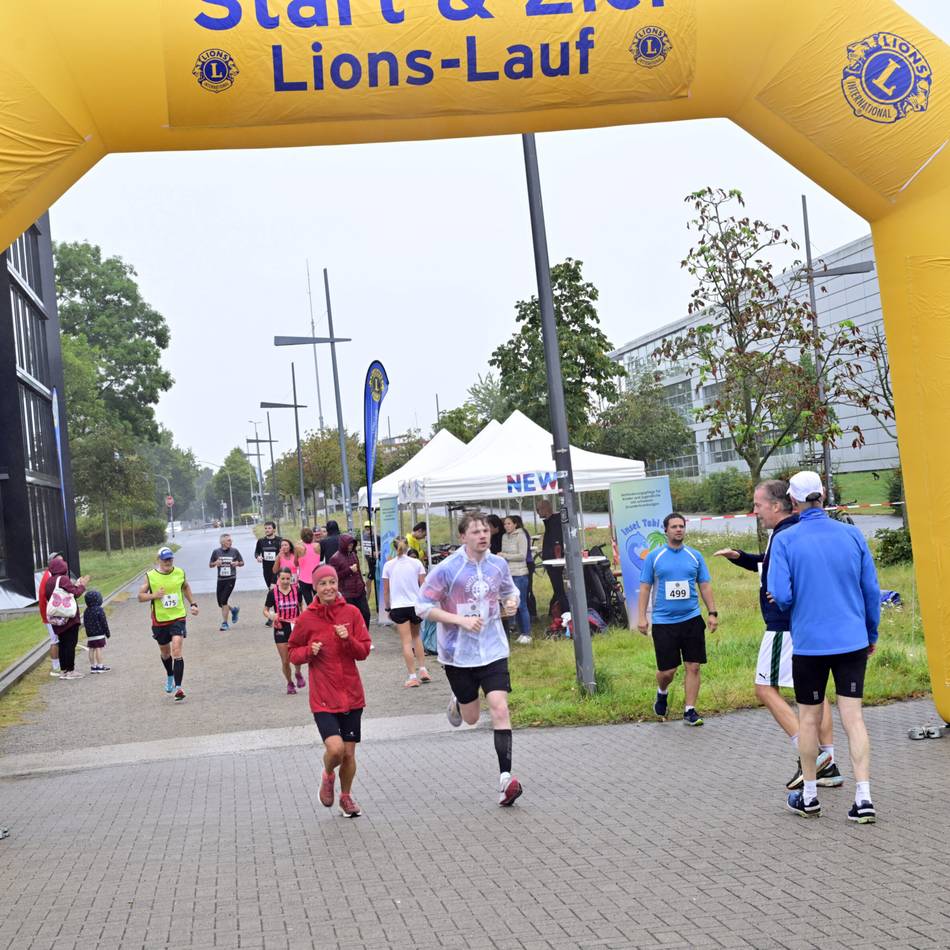 Benefizlauf in Mönchengladbach: 100 Sportler laufen für schwerstkranke Kinder