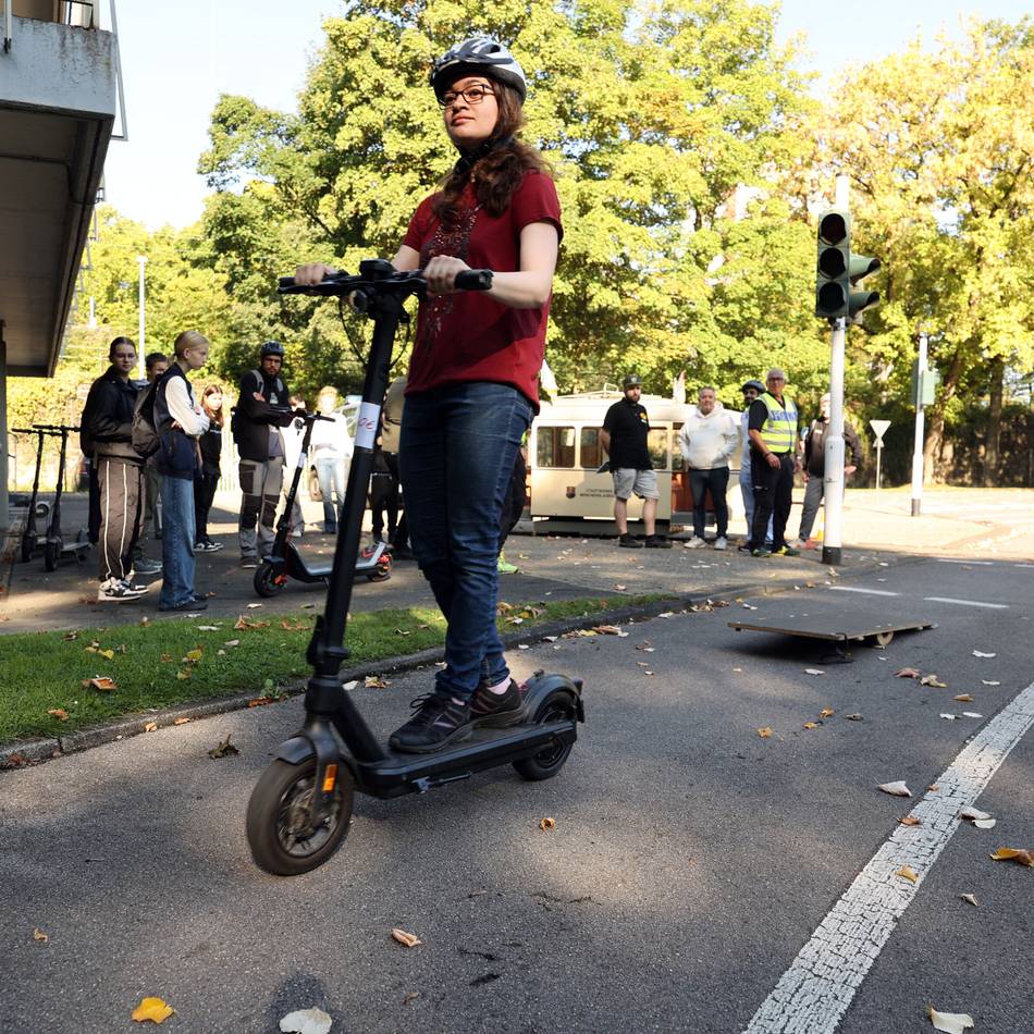 Verkehr in Mönchengladbach: Worauf E-Scooter-Fahrer achten sollten