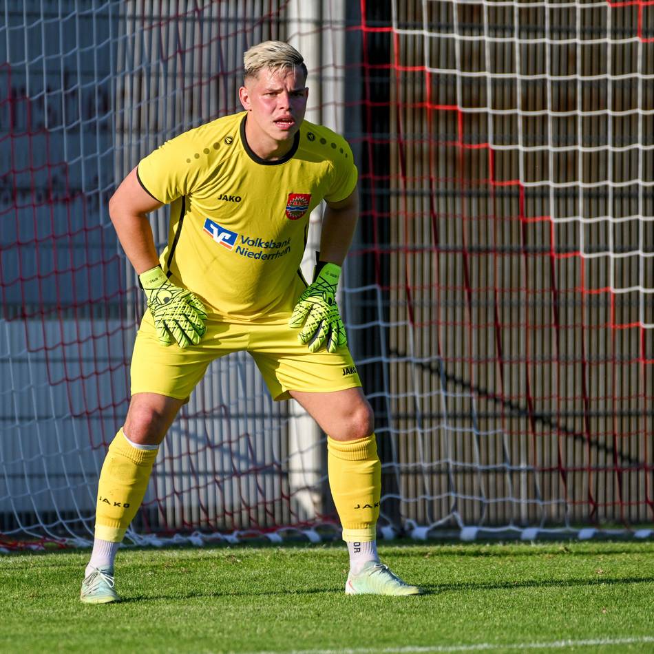 Am Sonntag kommt Aufsteiger Frintrop: Rückschlag für Sonsbecks Torhüter Jan Fauseweh