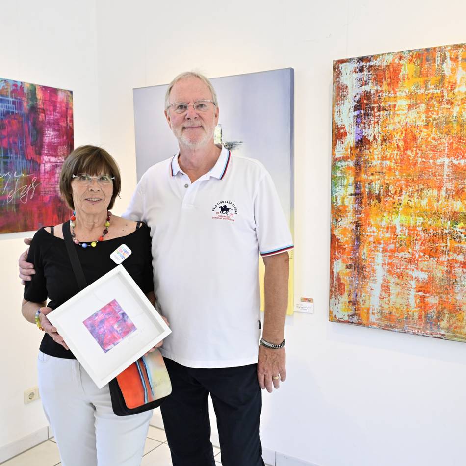 Ausstellung in Korschenbroich: Von gespachtelten Welten und Fotokunst
