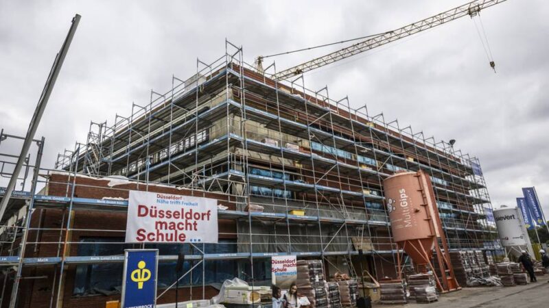 Schulbau in Düsseldorf: Das neue Luisen-Gymnasium geht auf die Zielgerade – Schulwegsicherheit bleibt Thema