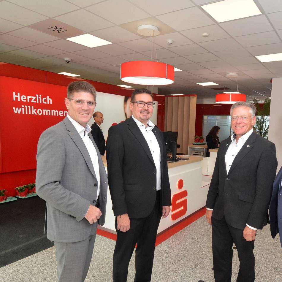 Modernisierungswelle der Sparkasse Neuss: Filiale Norf wird barrierefrei und klimafreundlich