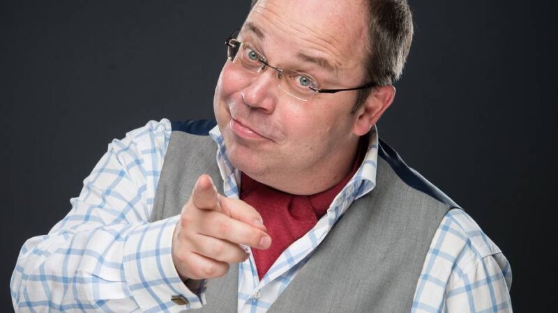 Parodist Andreas Neumann in Hückeswagen: Heinz Erhardt und Freunde werden im Kultur-Haus beinahe wieder lebendig