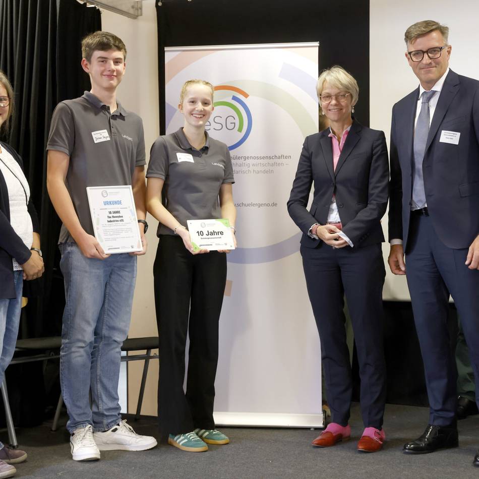 The Honeybee Industrie eSG: Auszeichnung für Schülergenossenschaft am Gymnasium Straelen