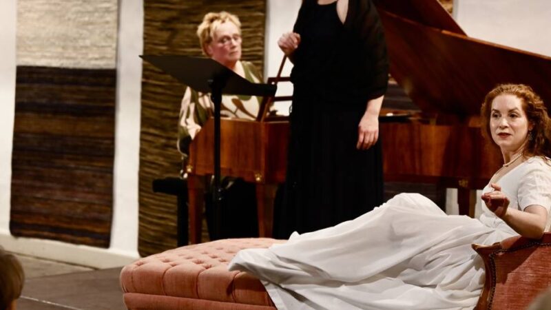 Konzert in Dormagen: Vom außergewöhnlichen Leben der Lady Hamilton