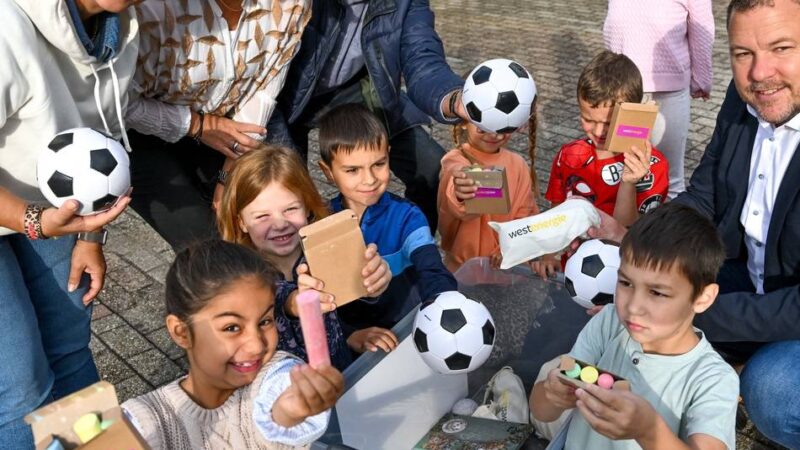Spiele für die Pausen in Weeze: Grundschule Marienwasser freut sich über Bewegungspaket